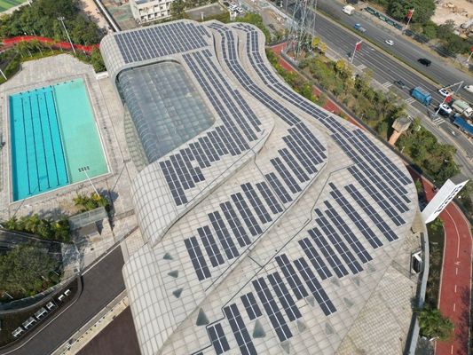 وحدة BIPV الشمسية خفيفة الوزن نصف ناعمة مرنة دائرة مفتوحة الجهد 53.03 فولت للعمارة أو الزراعة